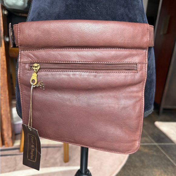 Paul & Taylor leather vintage belt bag. Diagonal bottom, lined - Picture 11 of 13